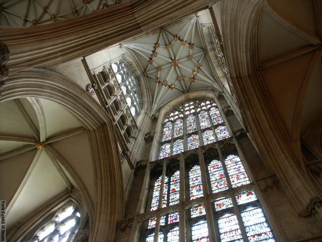 PICT5382-York_Minster_tower_ceiling