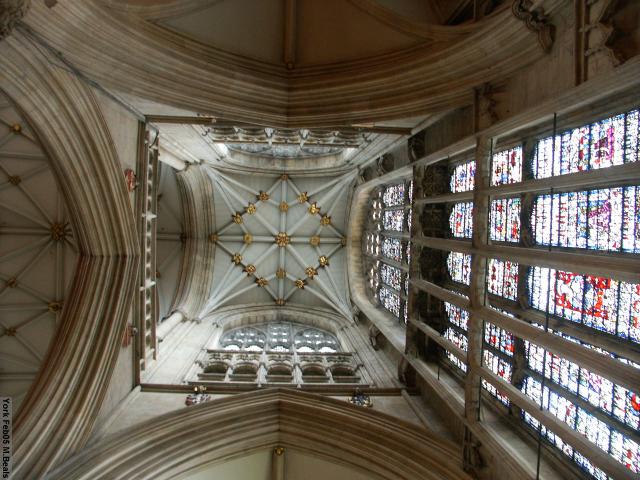 PICT5383-York_Minster_tower_ceiling
