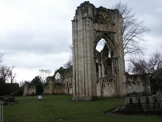 PICT5523-St_Marys_ruins